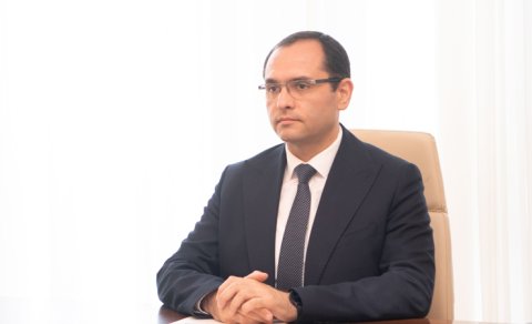 Nazir onu departament müdiri təyin etdi - FOTO