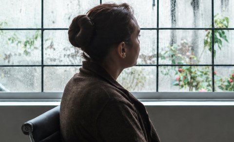 Azərbaycanda ana övladını mirasdan məhrum etdirdi