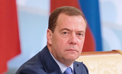Medvedyev: Rusiya ya böyük dövlət olacaq, ya da ümumiyyətlə mövcud olmayacaq