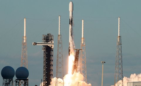 "SpaceX" ABŞ Kosmik Qüvvələri üçün məxfi yükü kosmosa buraxdı