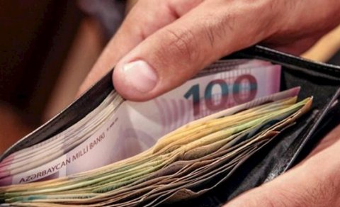 Qarşıdakı 4 ildə orta aylıq əməkhaqqı 366 manat artacaq