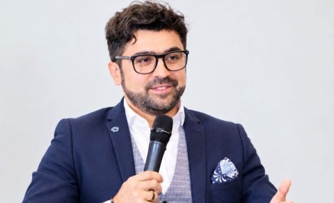 Oruc İbrahimov ABŞ-nin ən yüksək kateqoriyalı "Eynşteyn vizası"nı əldə edib