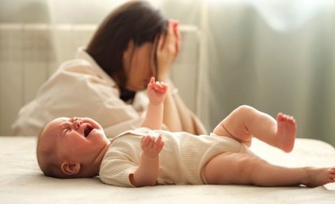 Doğuşdan sonra yaranan depressiyaya səbəb nədir?