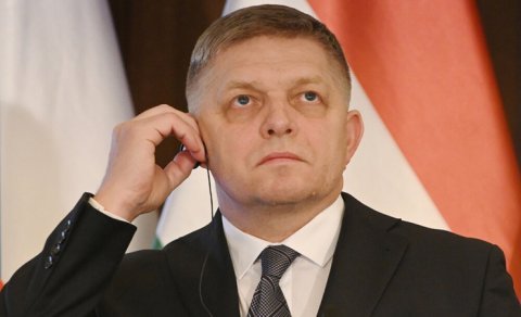 Fiko: Aİ yalnız Ukrayna ilə məşğul olduğu halda Avropada yanacağın qiyməti artır