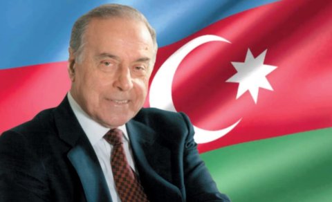 Heydər Əliyev - Müstəqil Azərbaycanın banisi