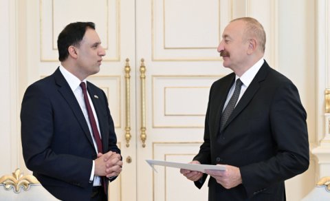 İlham Əliyev Böyük Britaniyanın ticarət üzrə dövlət nazirini qəbul etdi - FOTO