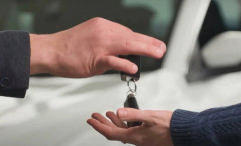 Avtomobil gətirmək adı ilə 385 minlik dələduzluq etdi