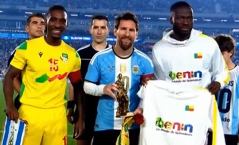 &ldquo;Neftçi&rdquo;nin futbolçusu Messiyə hədiyyə verdi