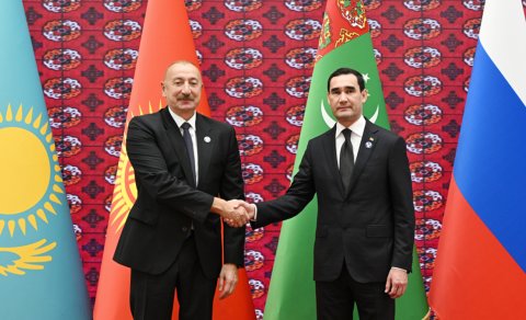 İlham Əliyev MDB Dövlət Başçıları Şurasının iclasında iştirak etmək üçün "Avaza" Kompleksinə gəlib - FOTO