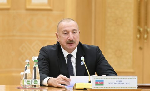 Prezident: Azərbaycan regionun əsas nəqliyyat qovşaqlarından biri kimi mövqelərini möhkəmləndirir