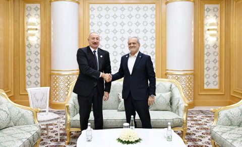İlham Əliyevin İran Prezidenti ilə görüşü keçirildi - YENİLƏNİB