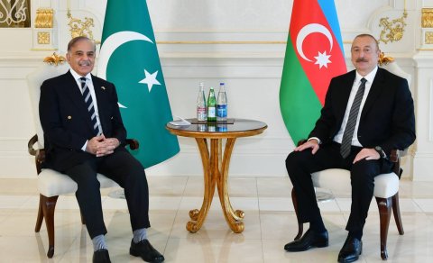 Şahbaz Şərif İlham Əliyevə zəng etdi