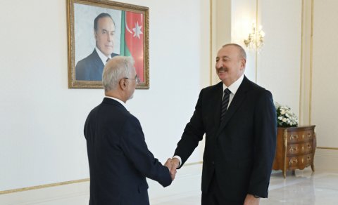 İlham Əliyev İranın daxili işlər nazirini qəbul etdi - FOTO