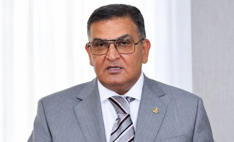 Səmədovun mənimsədiyi pulu oğlu qaytardı - 300 min...