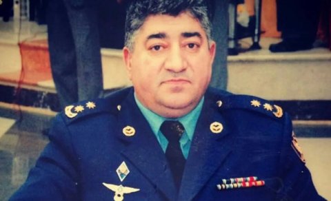 Polkovnik-leytenantın ölümünün təfərrüatı: Restoranda yıxılıb, başı betona dəyib