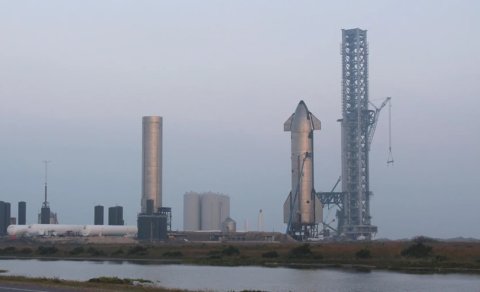 SpaceX raketləri niyə havada mexaniki qollarla tutur? - Təhlükəli üsulun səbəbi