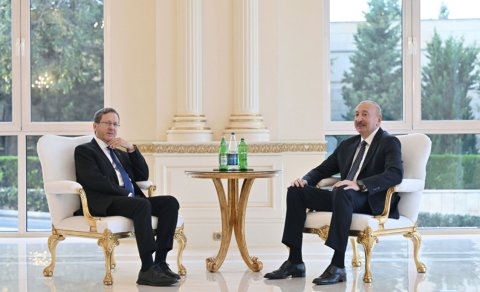 İlham Əliyev İsrail Prezidenti ilə görüşdü