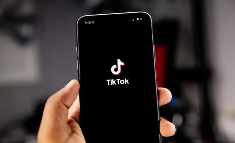 
"TikTok"da canlı yayımda söyüş söyənlər saxlanıldılar