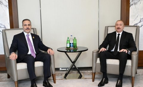 Prezident Türkiyənin xarici işlər nazirini qəbul etdi