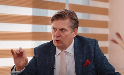 Alman deputat: &ldquo;ABŞ neytral mövqeyini itirib və Rusiyanın tərəfinə keçib&rdquo;