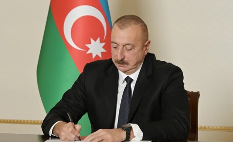 Prezident bir qrup energetiki təltif etdi - SİYAHI