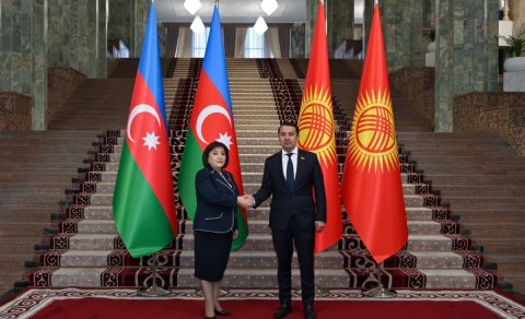Sahibə Qafarova Qırğızıstan parlamentinin sədri ilə görüşüb - FOTOLAR