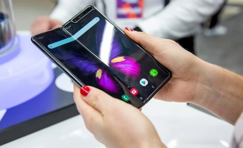 Qatlana bilən telefonların daxili ekranına niyə qoruyucu şüşə taxmaq olmaz?