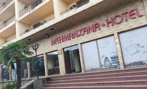 Lənkəranda 4 mərtəbəli otel 2,2 milyon manata hərraca çıxarıldı - FOTO