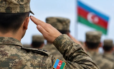 
Azərbaycanda bəzi hərbçilərə növbəti rütbə daha tez veriləcək