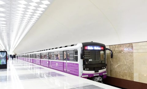 
Metroda altıvaqonlu qatarlar nə vaxt hərəkətə başlayacaq?