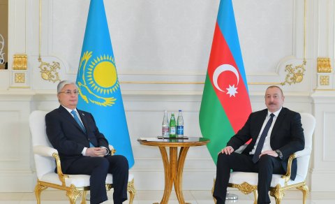 İlham Əliyev Kasım-Jomart Tokayevi təbrik etdi