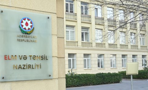 
Nazirlik: İranda Azərbaycan dilində məktəb yoxdur, azərbaycanlılar öz ana dillərində təhsil almaq hüququndan məhrum edilirlər