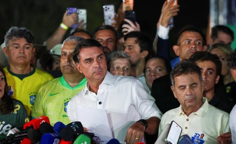 Bolsonaru seçkilərin nəticələrini ləğv etdirmək istəyir