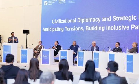Heydər Əliyev Mərkəzində "Sivilizasiya diplomatiyası və strateji uzaqgörənlik" mövzusunda plenar sessiya keçirilib