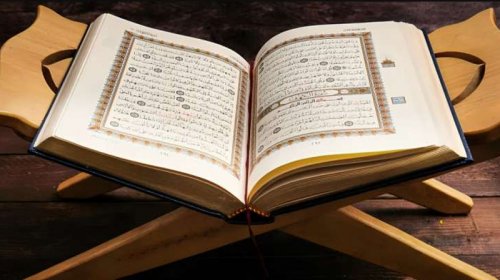Bakıda yarım milyona Quran satılır - FOTO