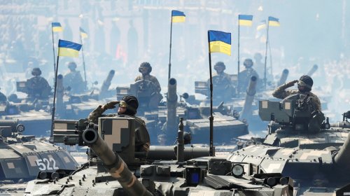 Ukraynanın keçmiş prezidentləri ölkədə silahları azaltmaqda ittiham olunur