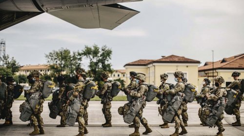 NATO Estoniyaya Rusiya ilə silahlı münaqişəyə hazırlaşmaq tapşırdı