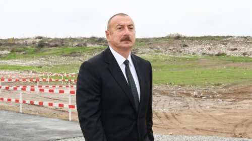 Prezident Şuşada Bayraq Meydanının açılışında iştirak etdi - YENİLƏNİB