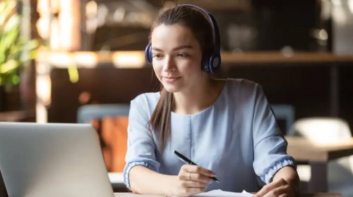 Universitetlər distant təhsilə hazırdır?