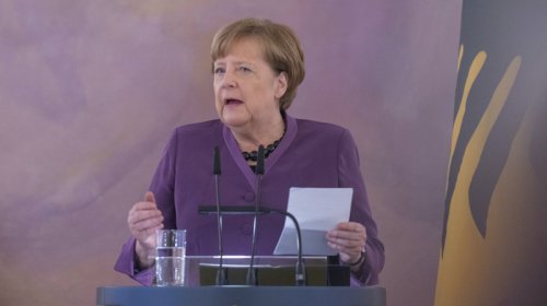 Merkel Ukraynanın sülh danışıqlarına başlaması üçün şərti açıqladı