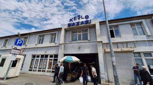 "Keşlə bazarı"nda söküntü işləri təxirə salınır
