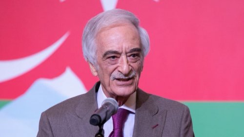 Prezident Polad Bülbüloğlu ilə bağlı sərəncam imzaladı