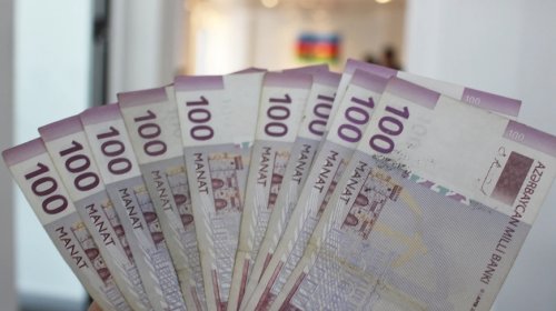 Bələdiyyə sədrinin oğurluq etdiyini dedilər - 1000 manat cərimə olundular