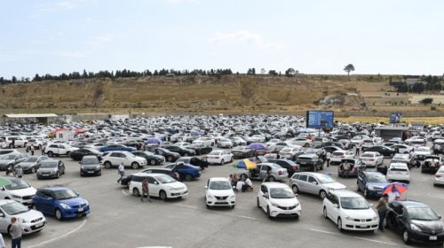 Maşın bazarında mövqe dəyişikliyi