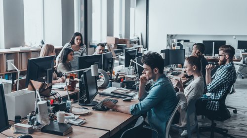 Alimlər süni intellektin ofis işçilərini əvəz etmək qabiliyyətinə şübhə edir