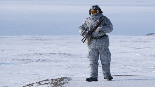 NATO-nun keçmiş baş katibi Rusiyanı Arktikada saxlamağa çağırır
