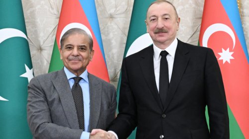 Şahbaz Şərif diplomatik dəstəyə görə İlham Əliyevə təşəkkür etdi
