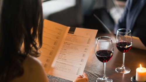 Yapon restoranı çinli müştərilərə "kobudluğa" görə qadağa qoydu