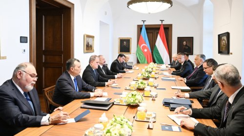 İlham Əliyev və Viktor Orban mətbuata birgə bəyanatla çıxış etdi - YENİLƏNİB