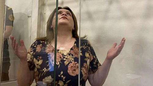 "Narkoman deyiləm, gül kimi qızam"